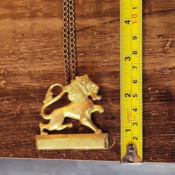 Vintage Castlecliff Lion Necklace - Picture 6 of 8